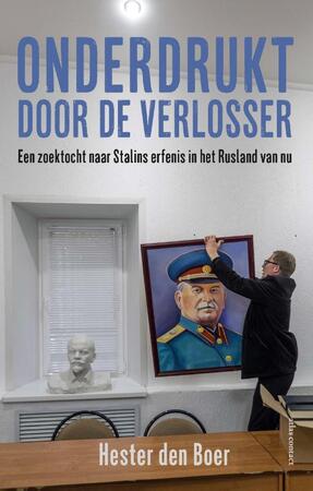 Onderdrukt door de verlosser - Hester den Boer Onderdrukt door de verlosser - Hester den Boer