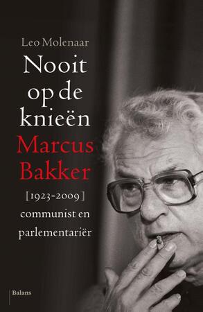 Nooit op de knieen - Leo Molenaar Nooit op de knieen - Leo Molenaar