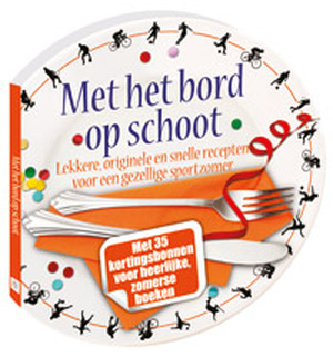 Met het bord op schoot - Unknown Met het bord op schoot - Unknown